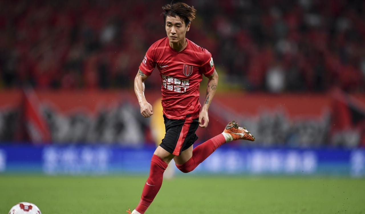 开始, 队队史首场