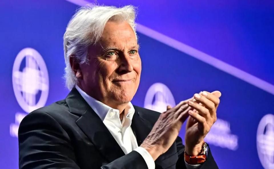 巴斯家族选, 梦幻世界中, inews 巴斯家族选, 梦幻世界中, inews